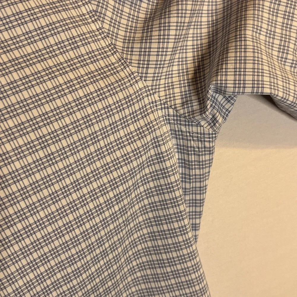 J. Crew Men's Dress Shirt Blue and White Plaid Size small
